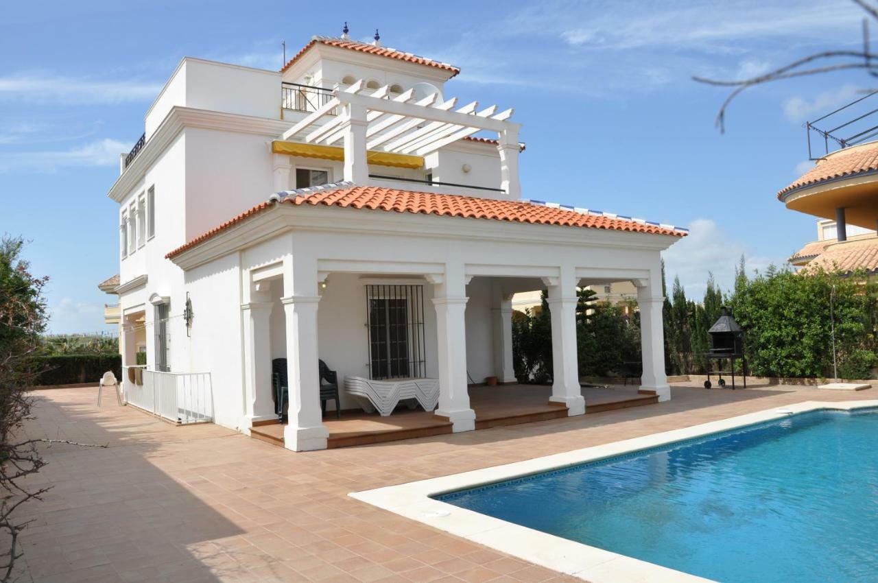 Villa Canela With Heated Pool, Piscina Climatizada Isla Canela Exteriör bild